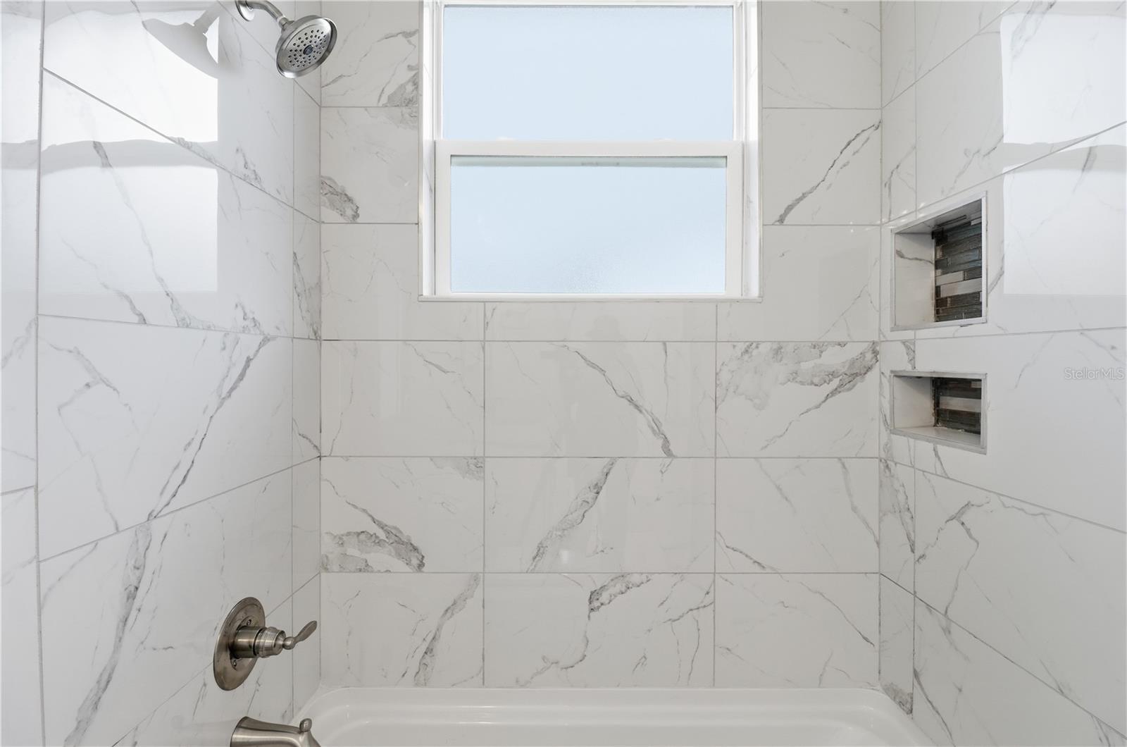 Image 26 of 45 For 822 Poplar Street