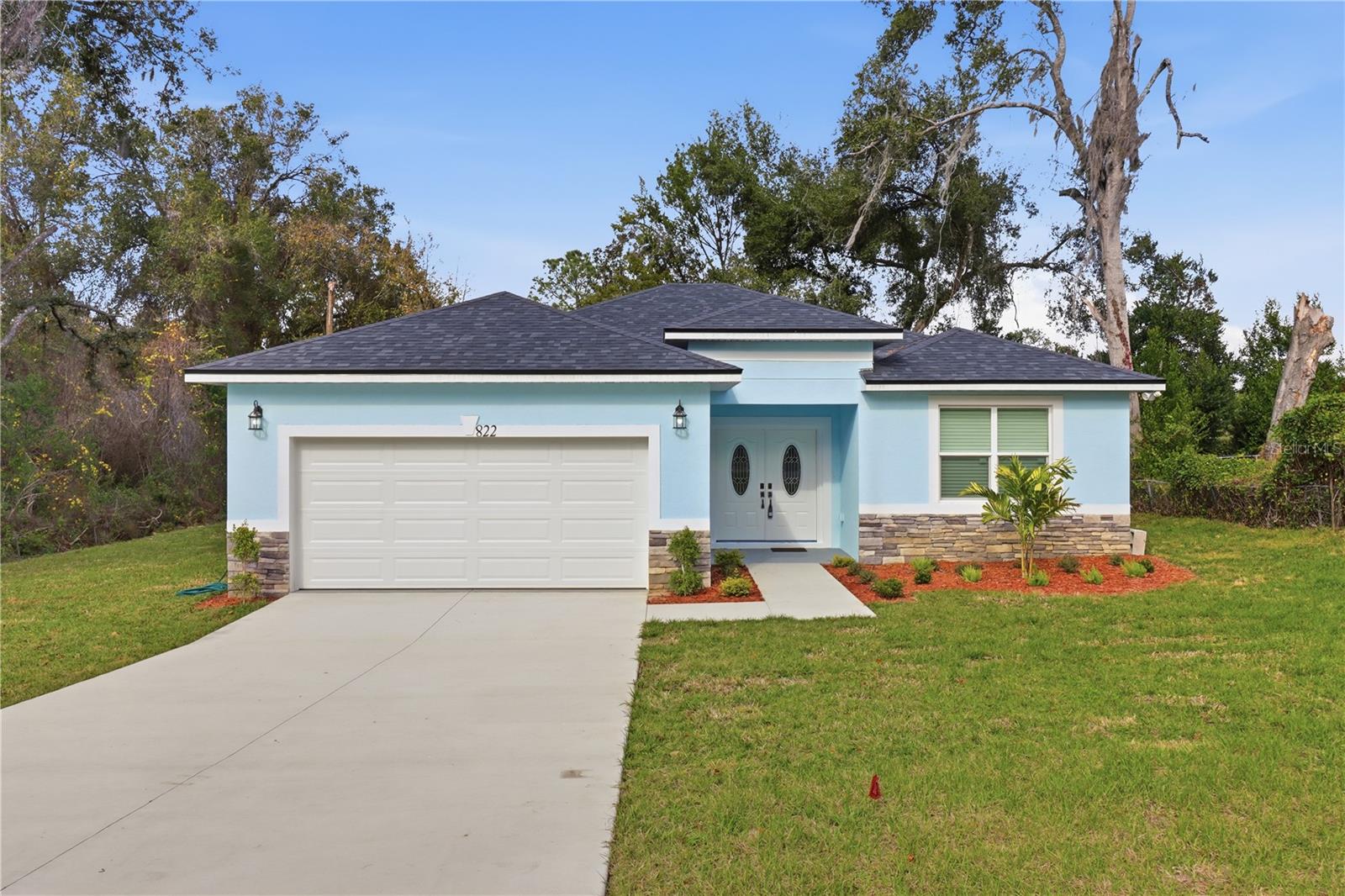 Image 32 of 45 For 822 Poplar Street