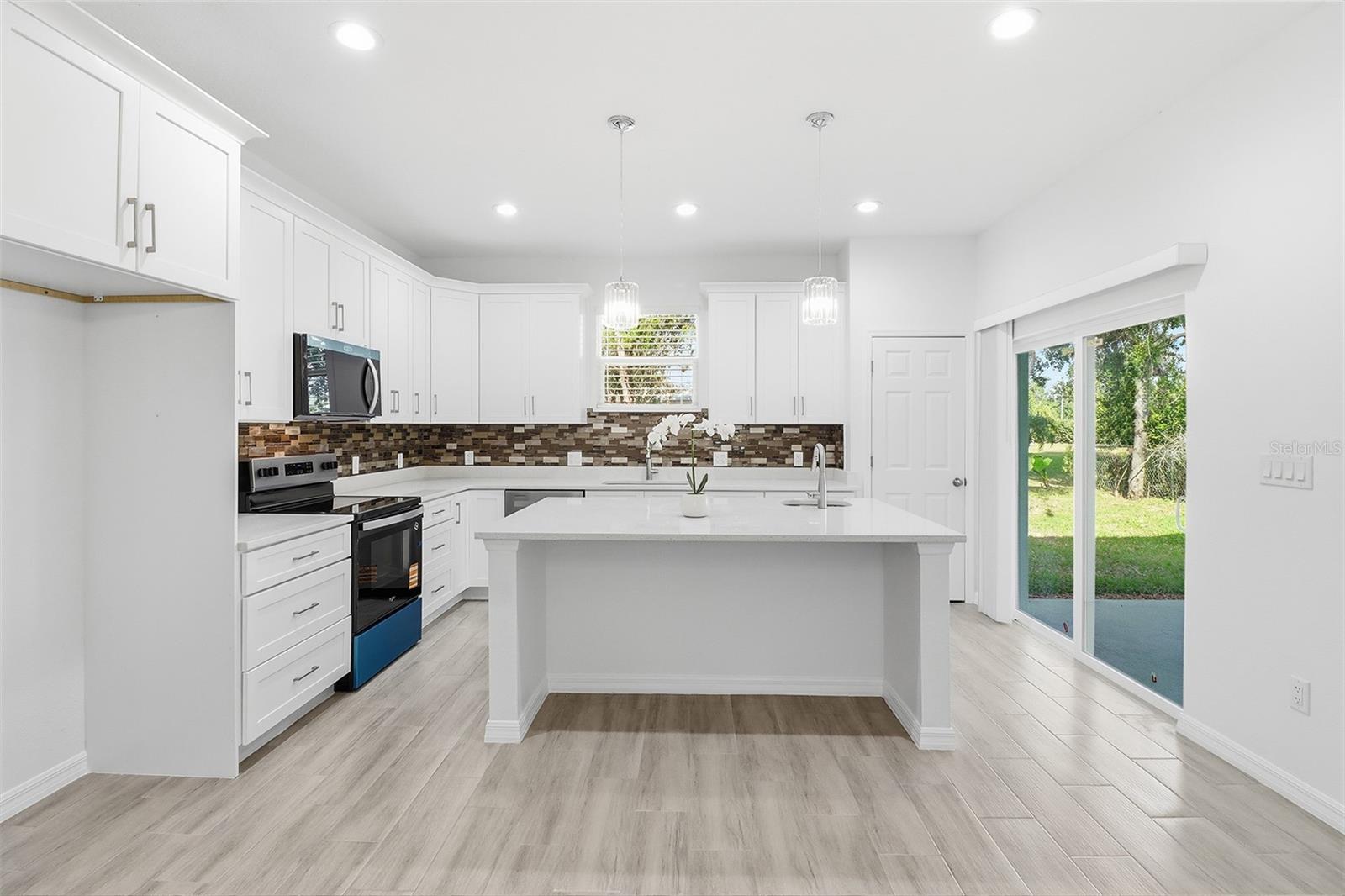 Image 7 of 45 For 822 Poplar Street