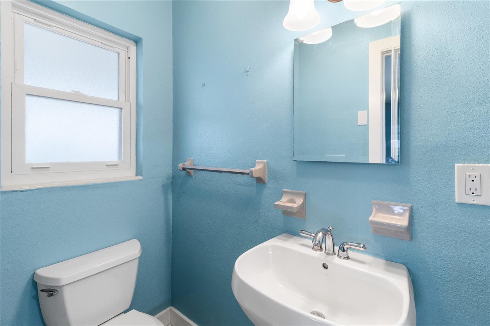 Image 25 of 45 For 3783 Floramar Terrace