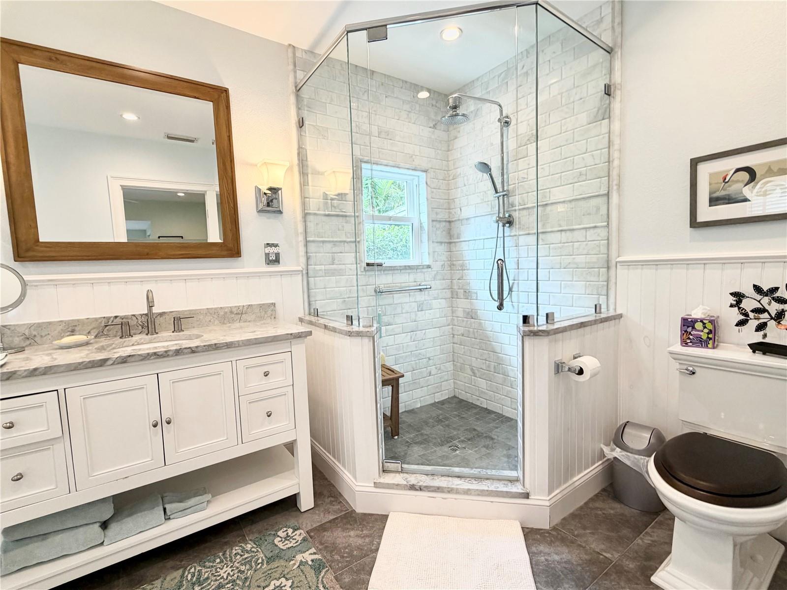 Image 16 of 45 For 4908 27th Avenue S