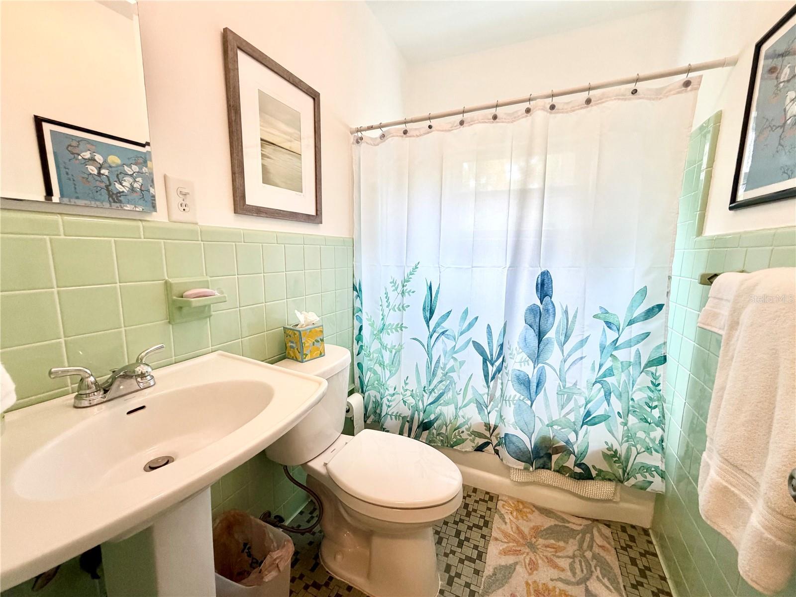 Image 21 of 45 For 4908 27th Avenue S