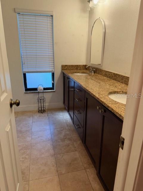 Image 10 of 21 For 3410 Cullendale Drive