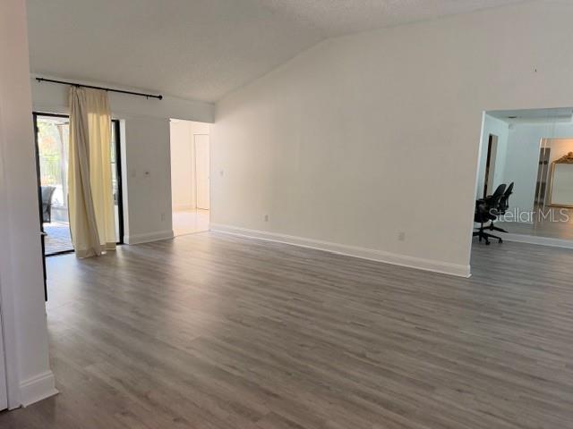 Image 3 of 21 For 3410 Cullendale Drive