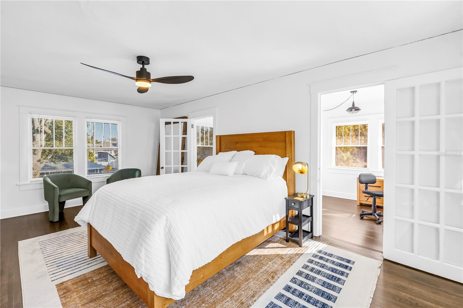 Image 21 of 33 For 2320 5th Street N