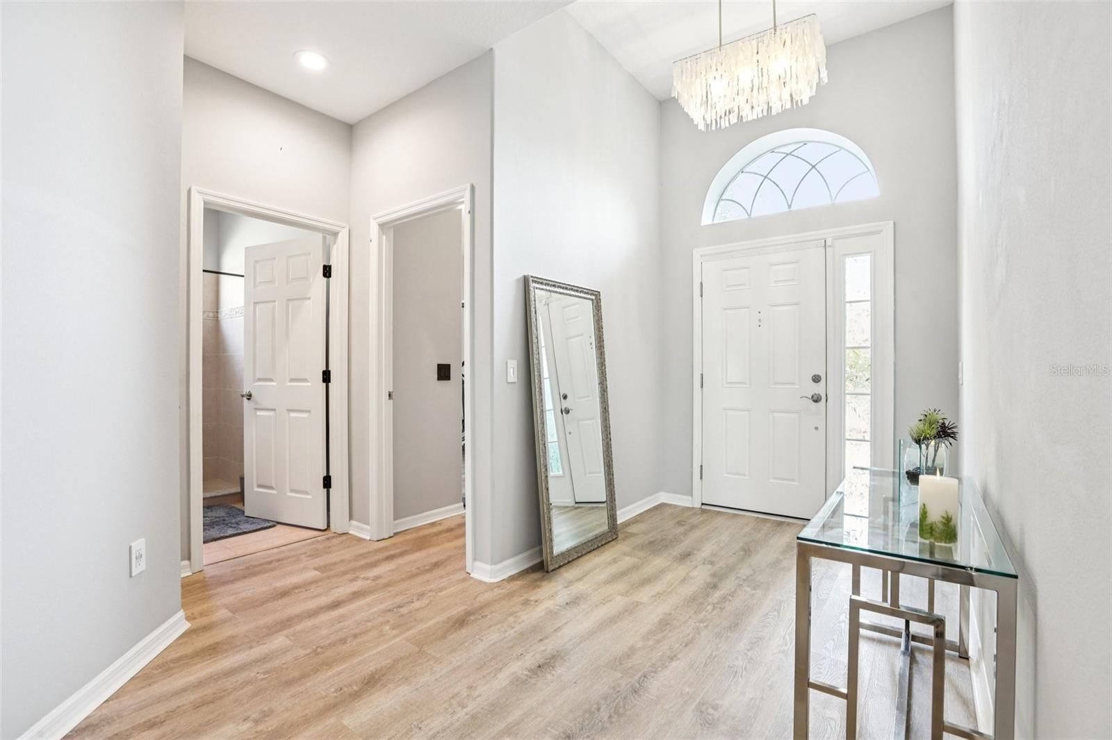 Listing photo id 9 for 18028 Malakai Isle Drive