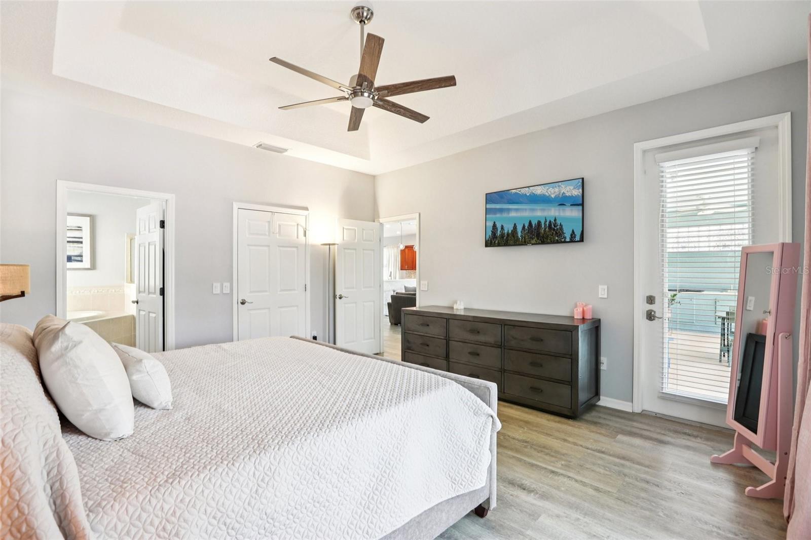 Listing photo id 28 for 18028 Malakai Isle Drive