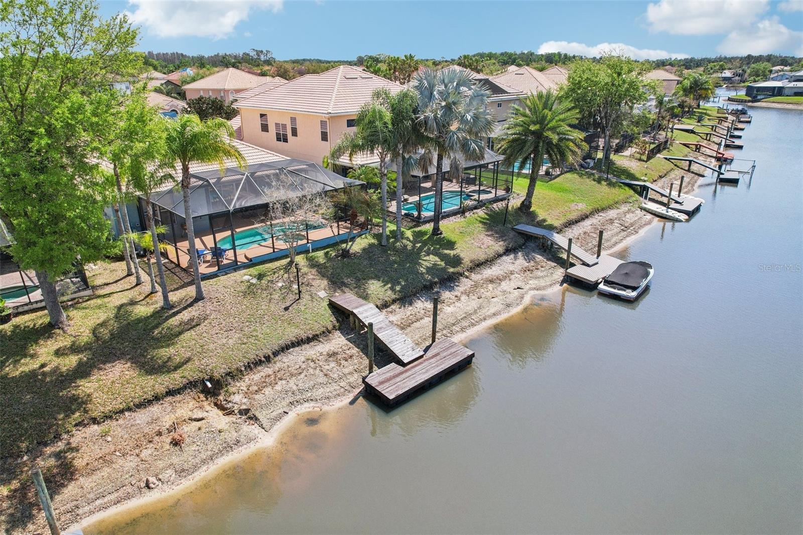 Listing photo id 64 for 18028 Malakai Isle Drive