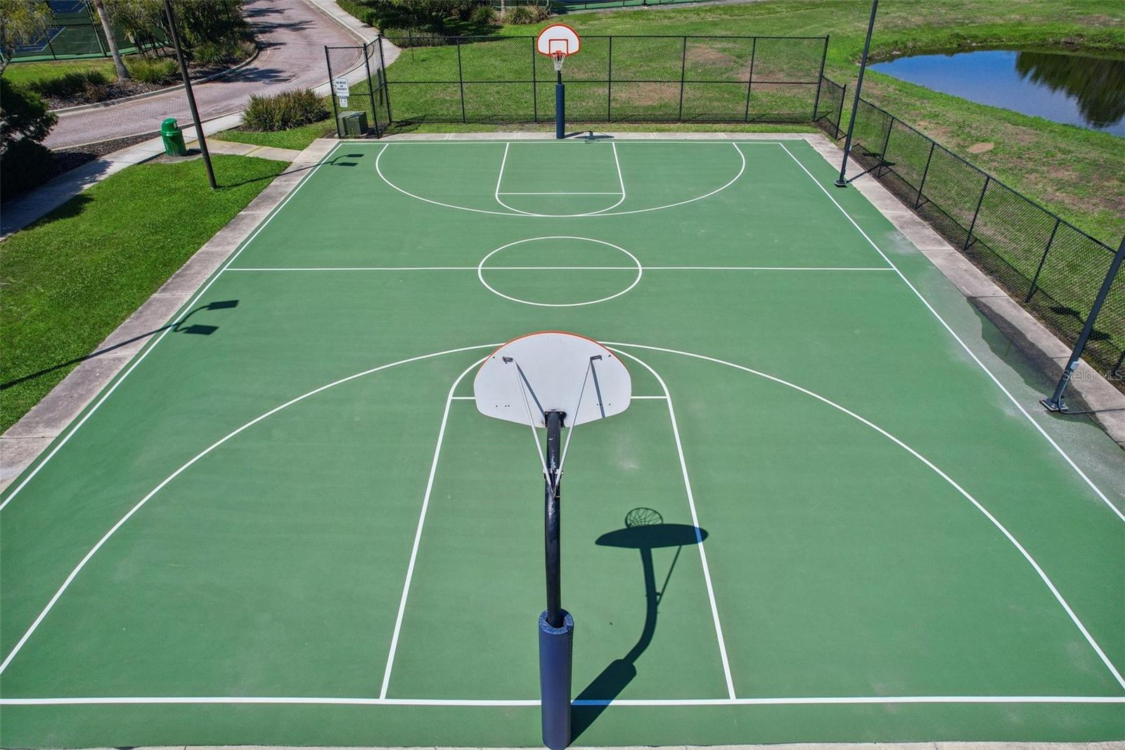 Listing photo id 84 for 18028 Malakai Isle Drive