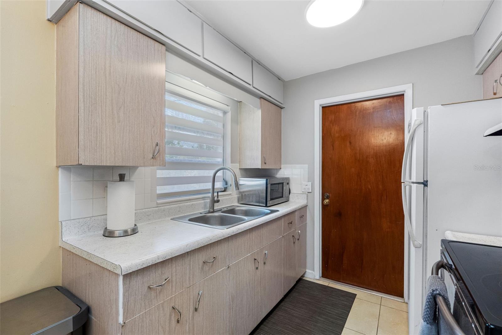 Image 19 of 35 For 10911 Freedom Boulevard