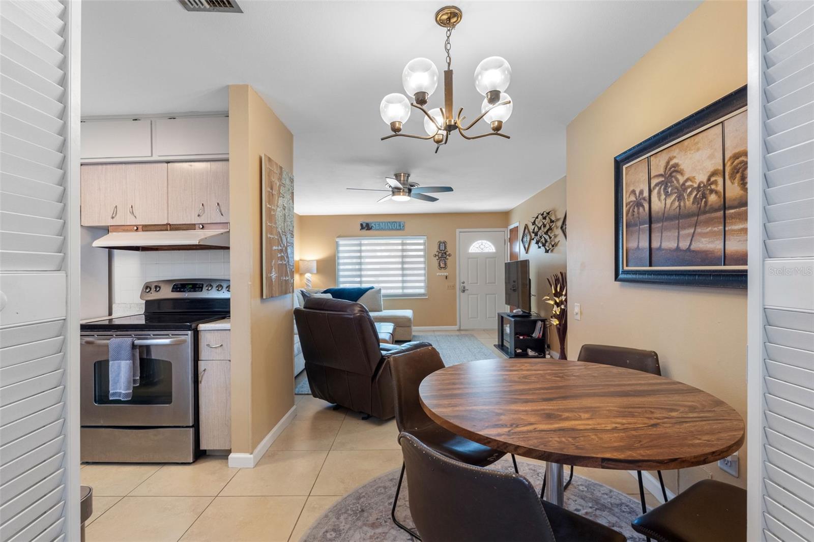 Image 7 of 35 For 10911 Freedom Boulevard