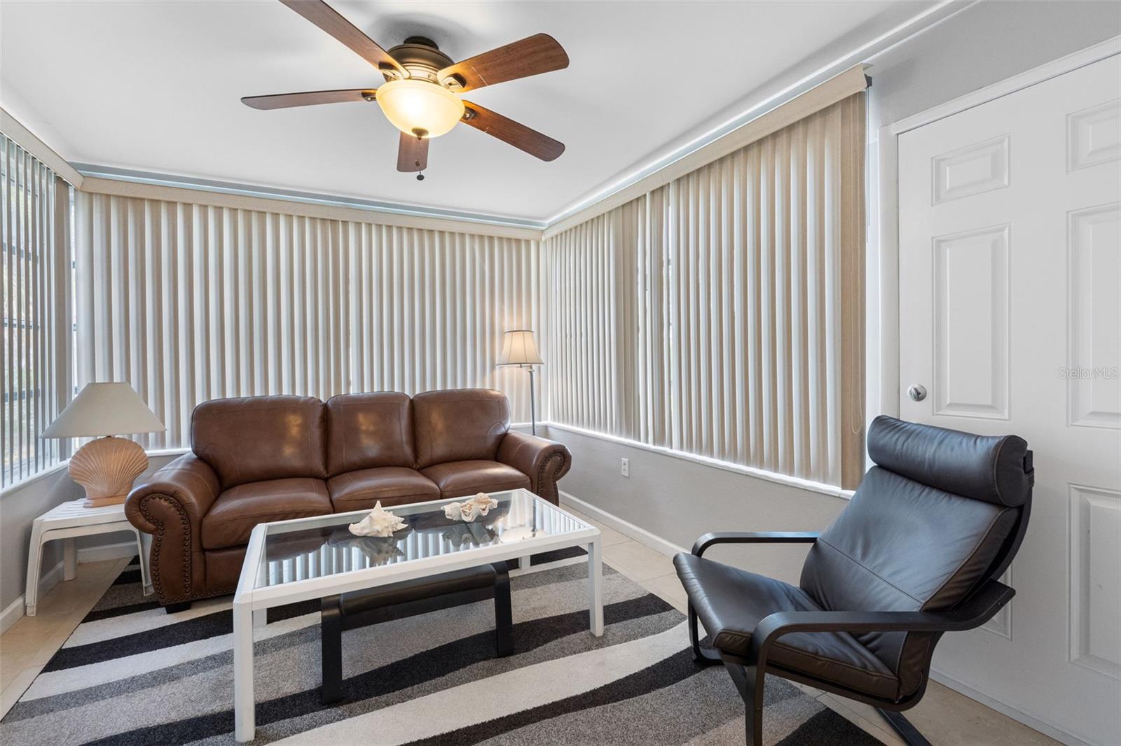 Image 8 of 35 For 10911 Freedom Boulevard