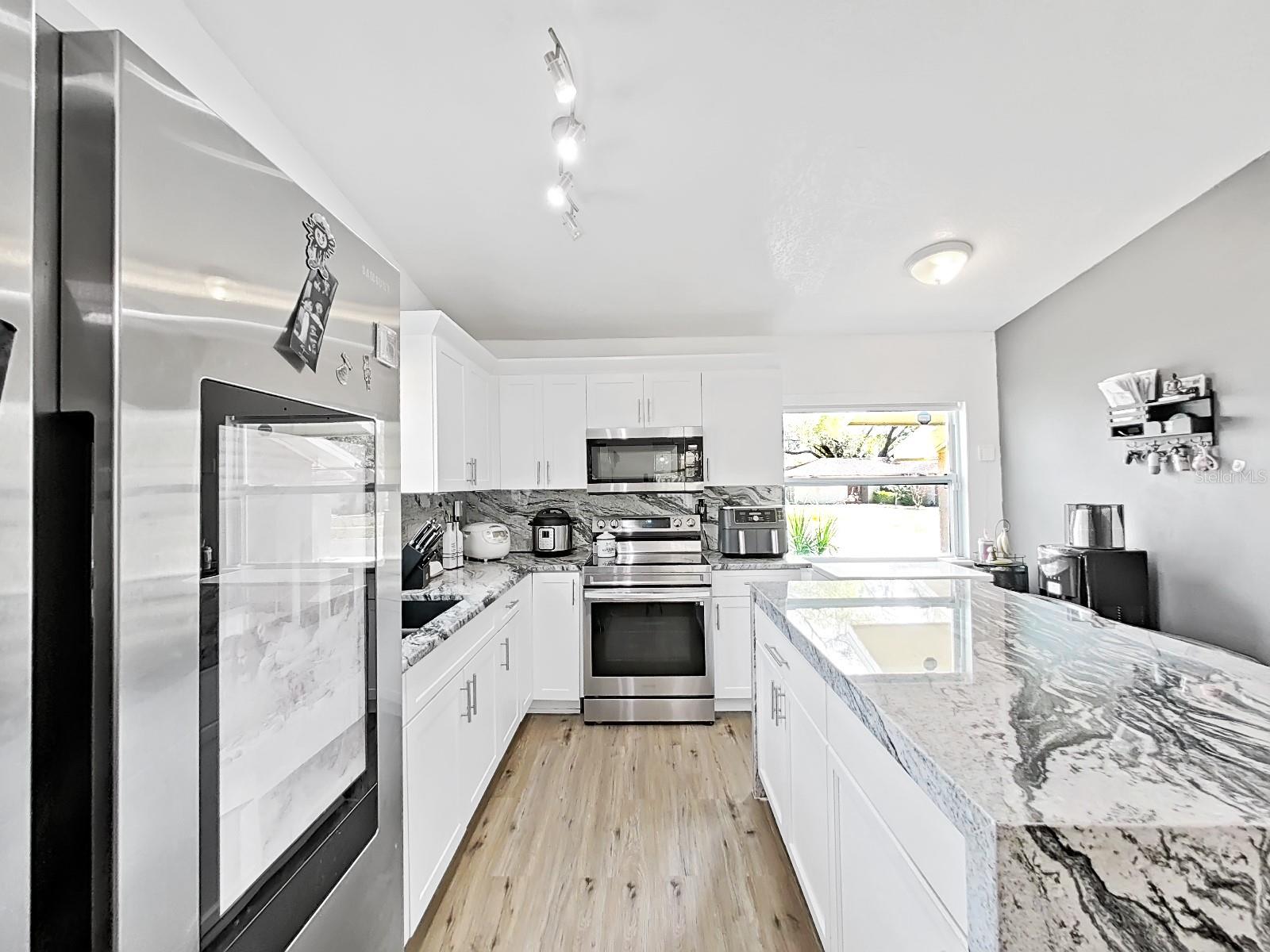 Image 13 of 48 For 3210 Acapulco Drive