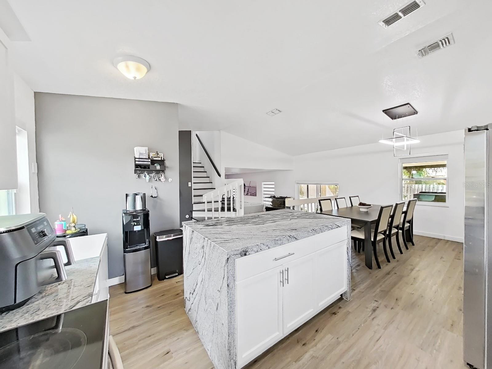 Image 15 of 48 For 3210 Acapulco Drive