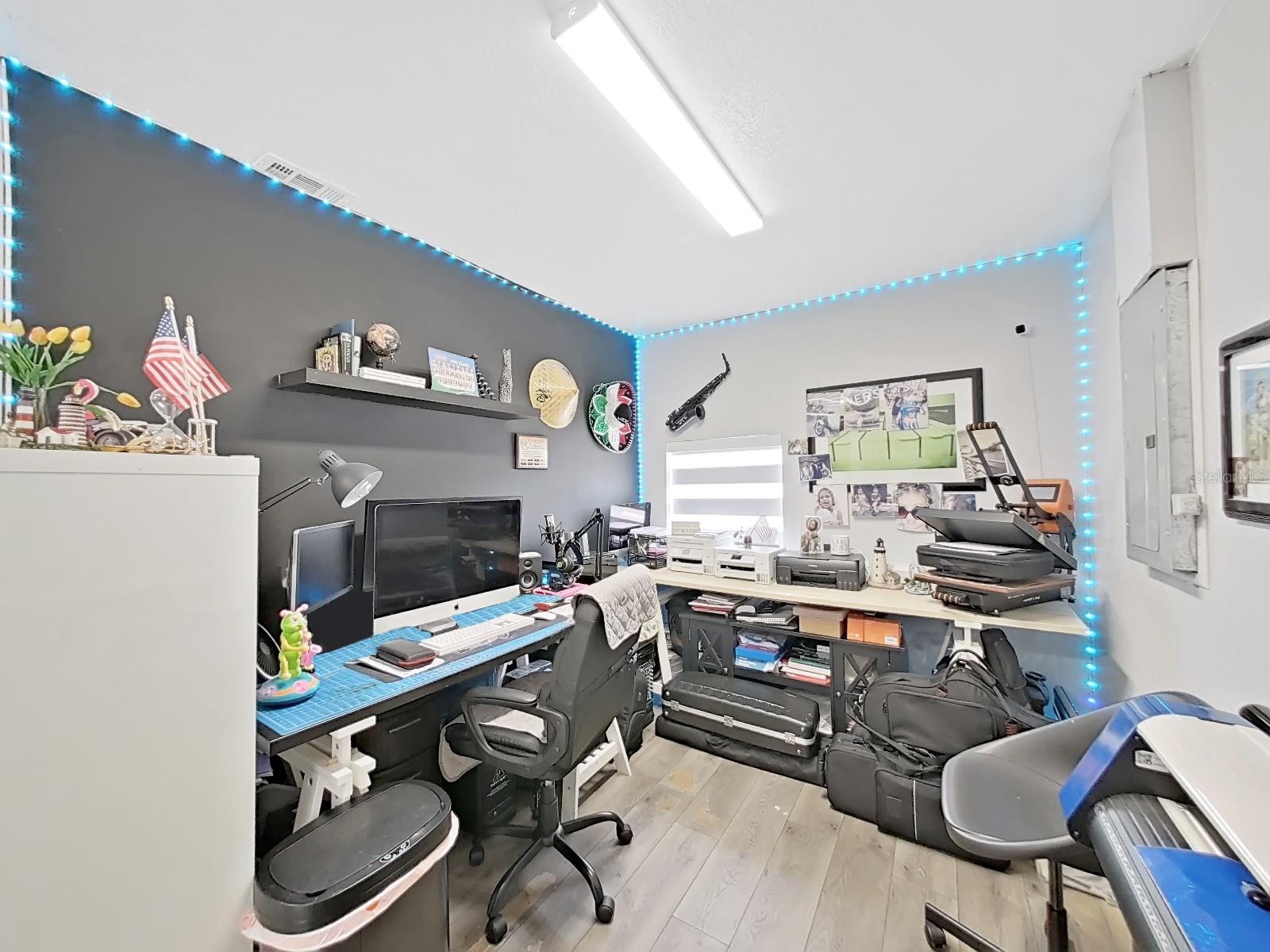 Image 24 of 48 For 3210 Acapulco Drive