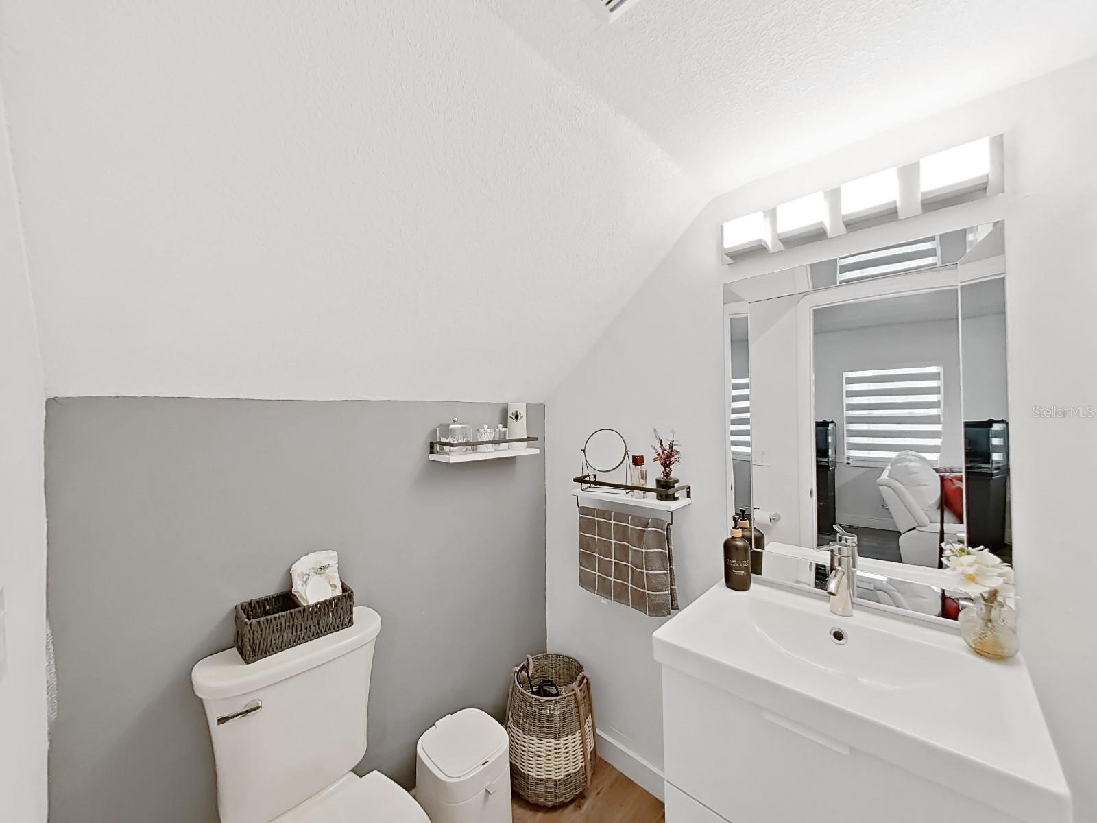 Image 32 of 48 For 3210 Acapulco Drive