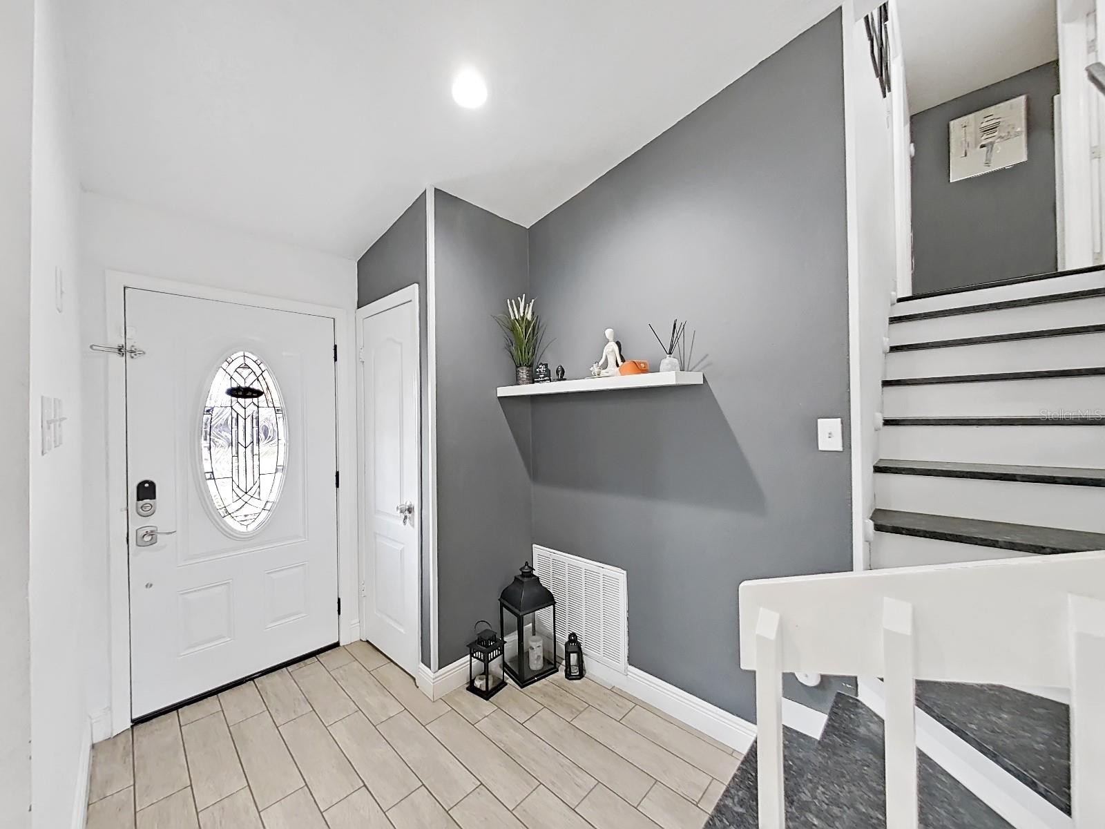 Image 7 of 48 For 3210 Acapulco Drive