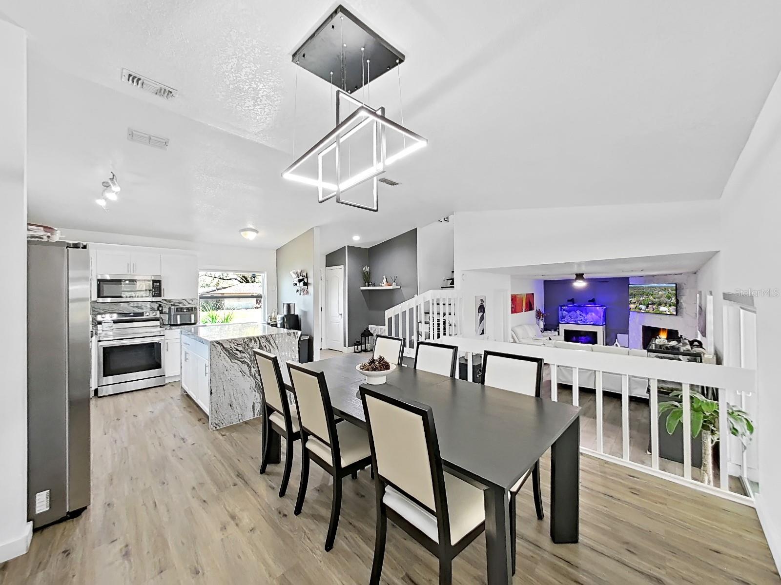 Image 9 of 48 For 3210 Acapulco Drive