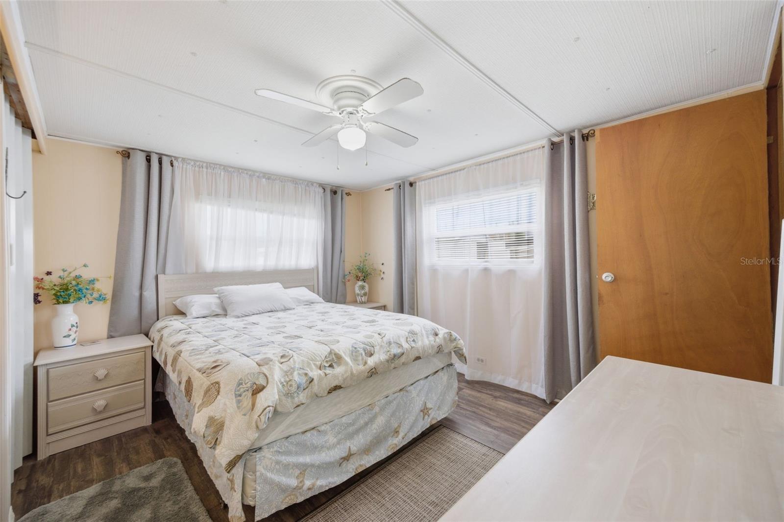 Image 18 of 35 For 4833 Royal Palm Drive