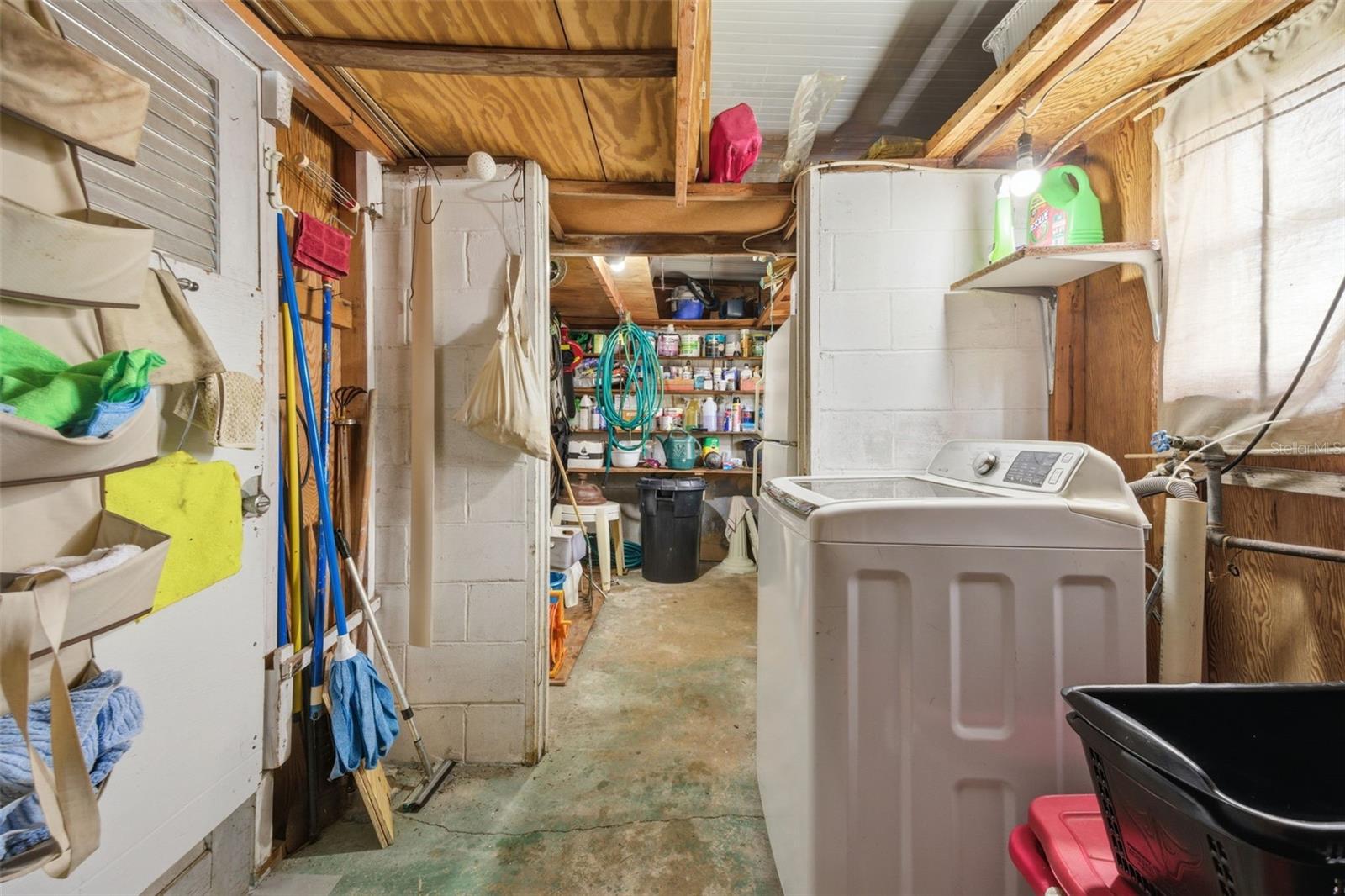 Image 24 of 35 For 4833 Royal Palm Drive