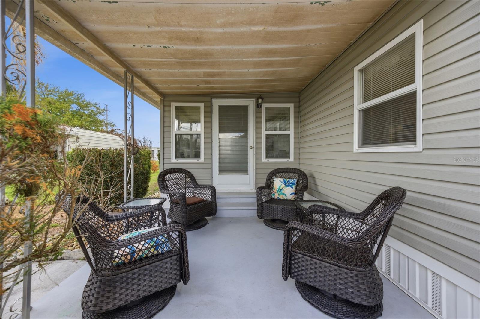 Image 26 of 35 For 4833 Royal Palm Drive