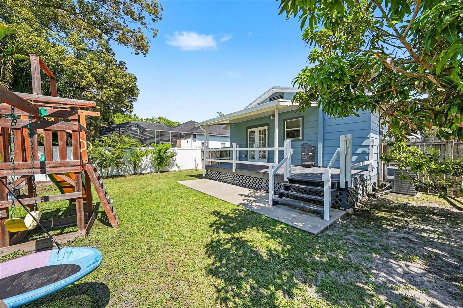 Image 27 of 29 For 7004 Cameron Avenue