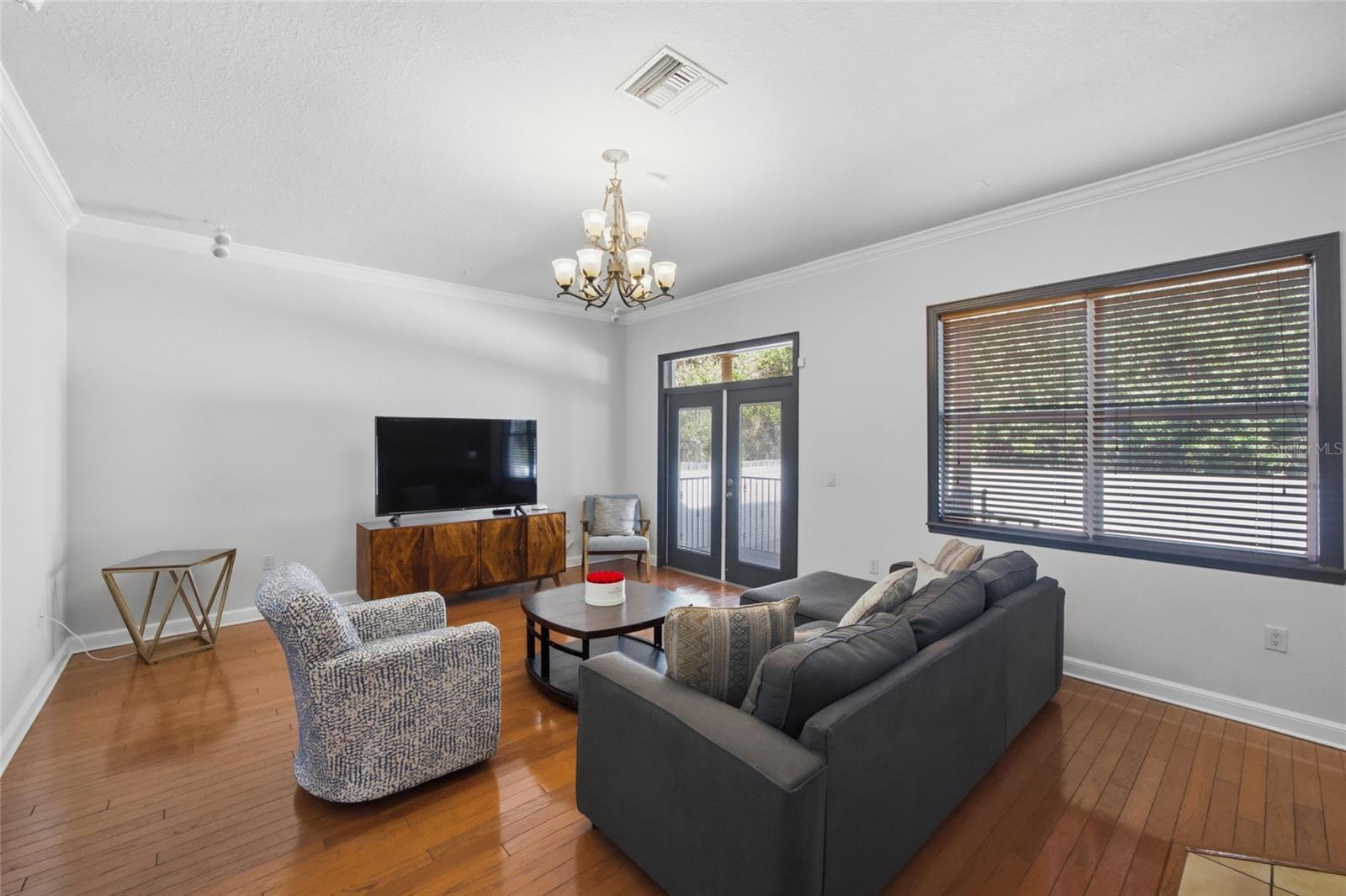 Image 11 of 48 For 7504 West Shore Boulevard