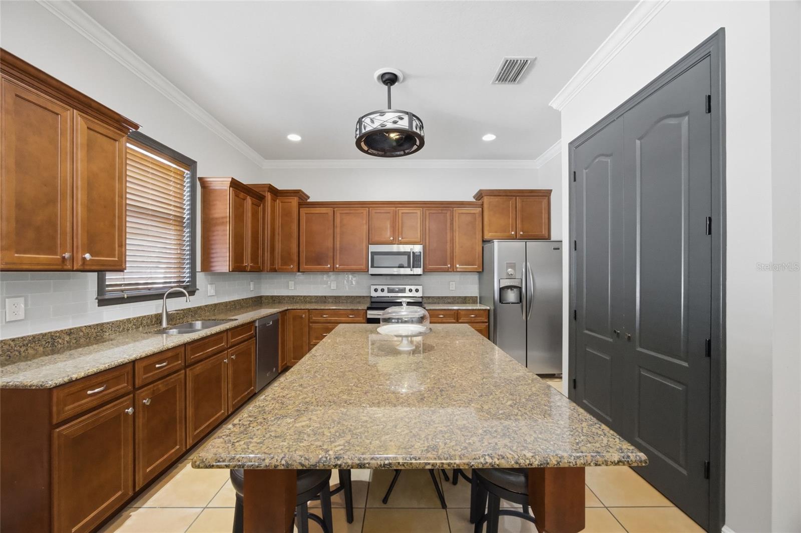 Image 14 of 48 For 7504 West Shore Boulevard