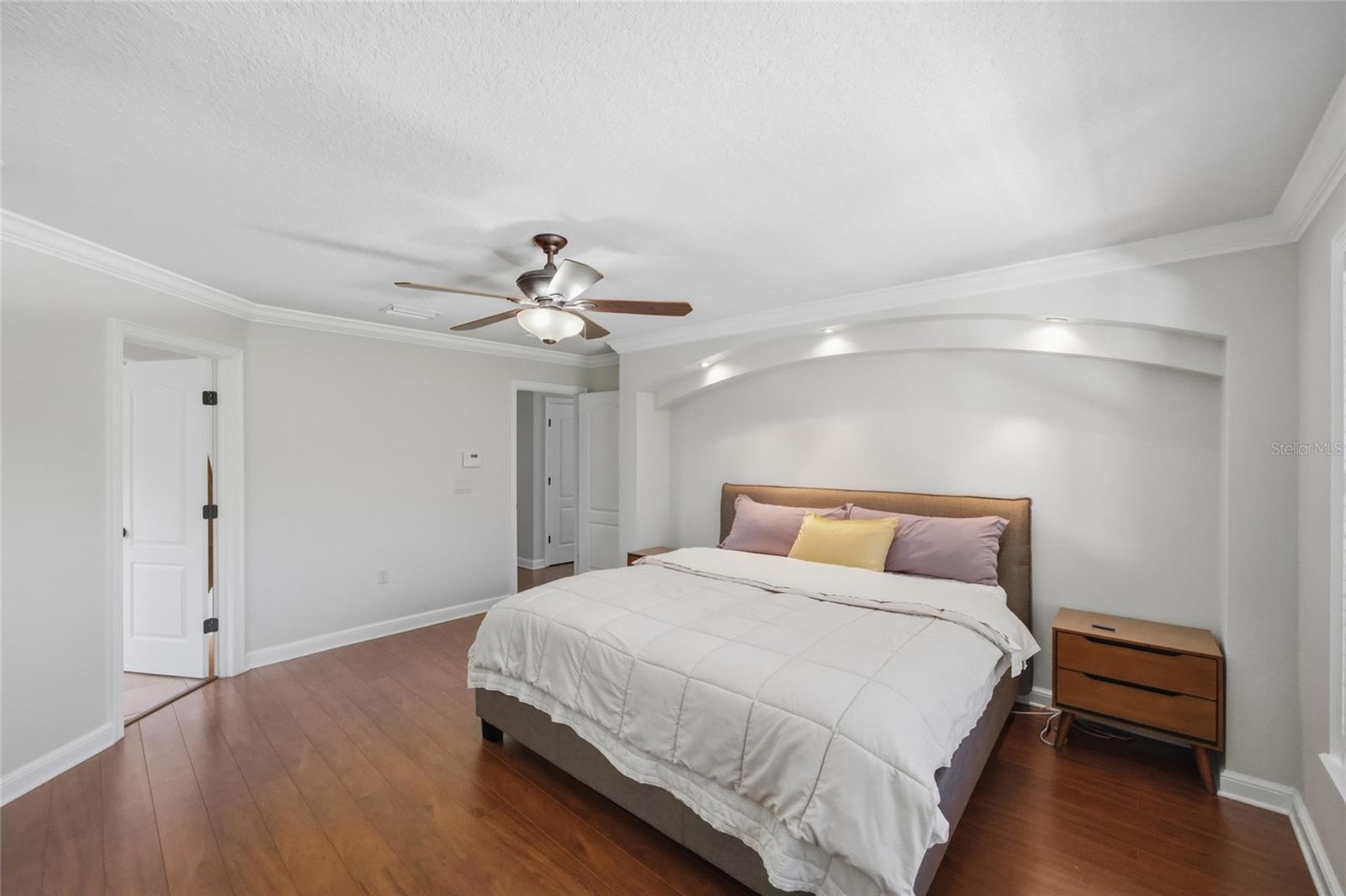 Image 22 of 48 For 7504 West Shore Boulevard