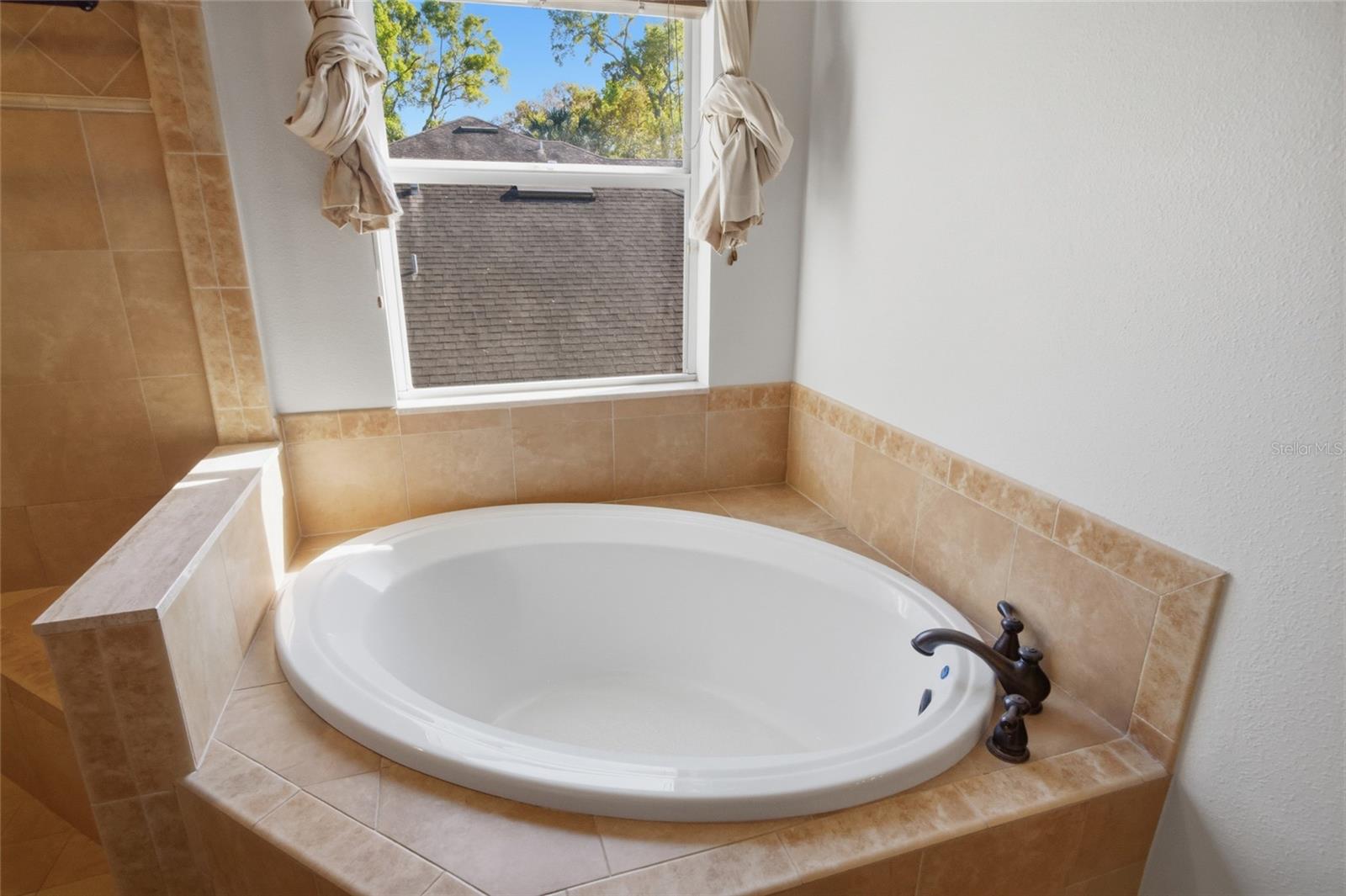 Image 26 of 48 For 7504 West Shore Boulevard