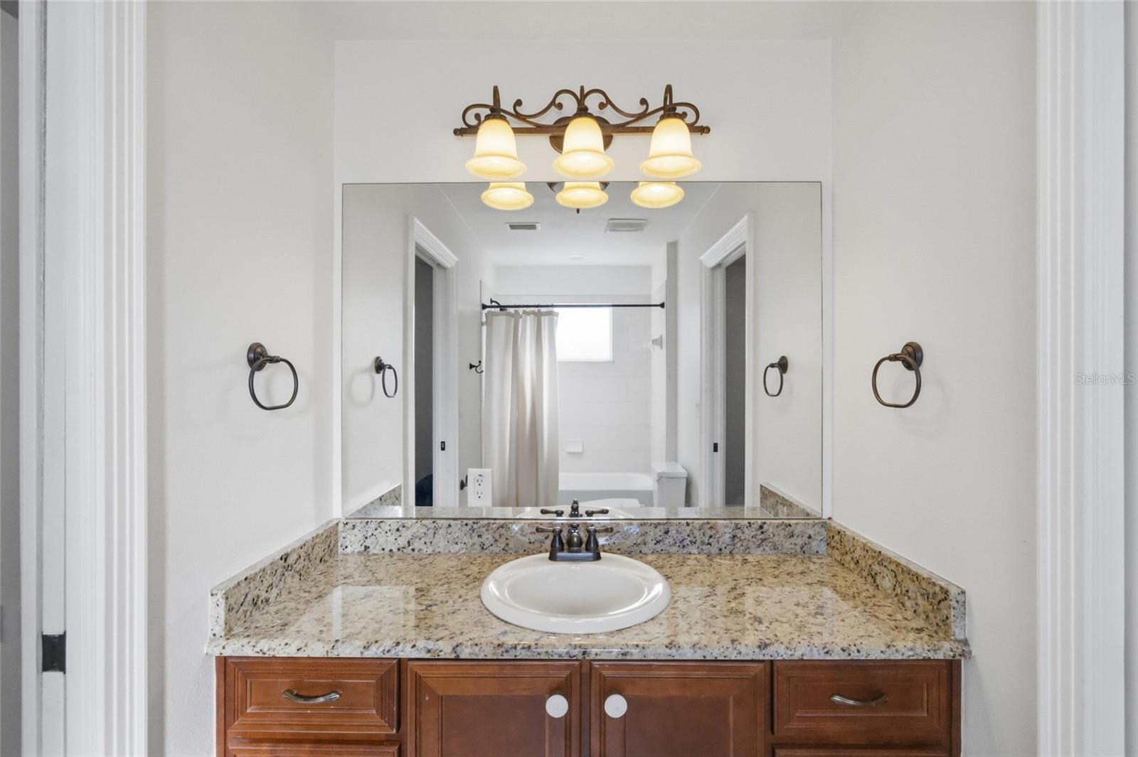 Image 34 of 48 For 7504 West Shore Boulevard