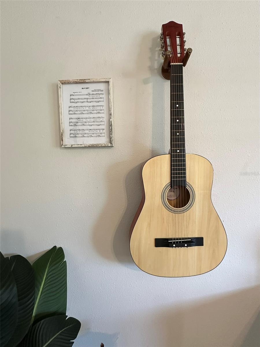 Image 11 of 34 For 125 Tyler Street