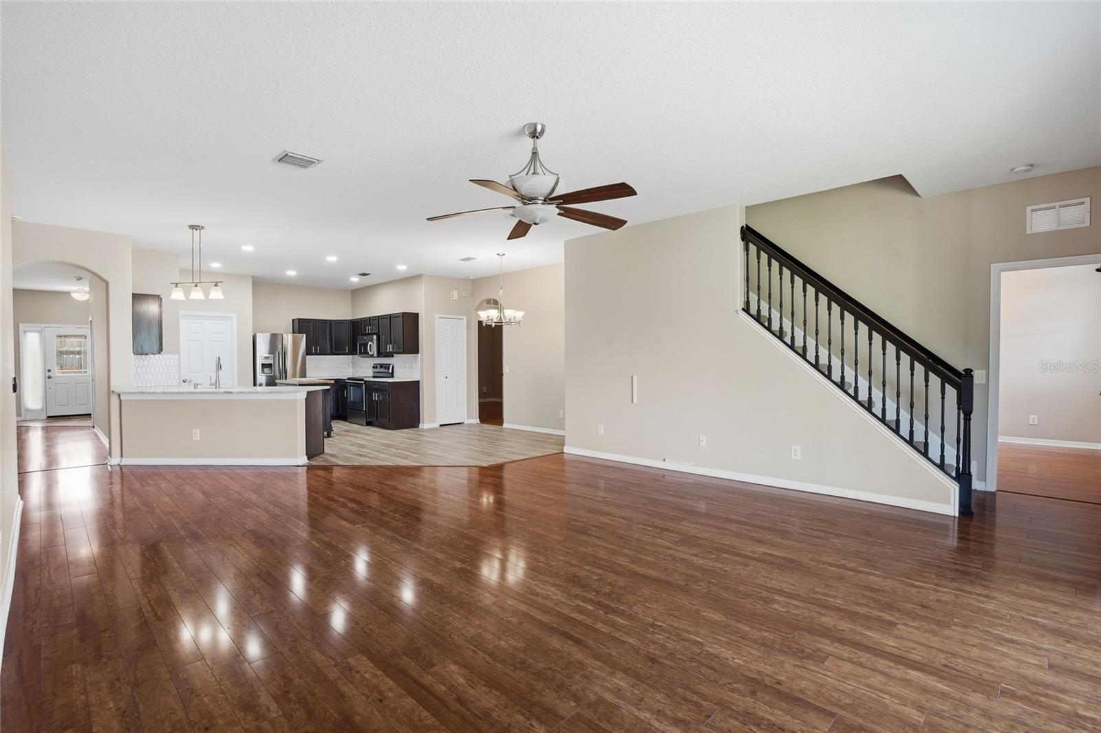 Image 11 of 43 For 29725 Cedar Waxwing Drive