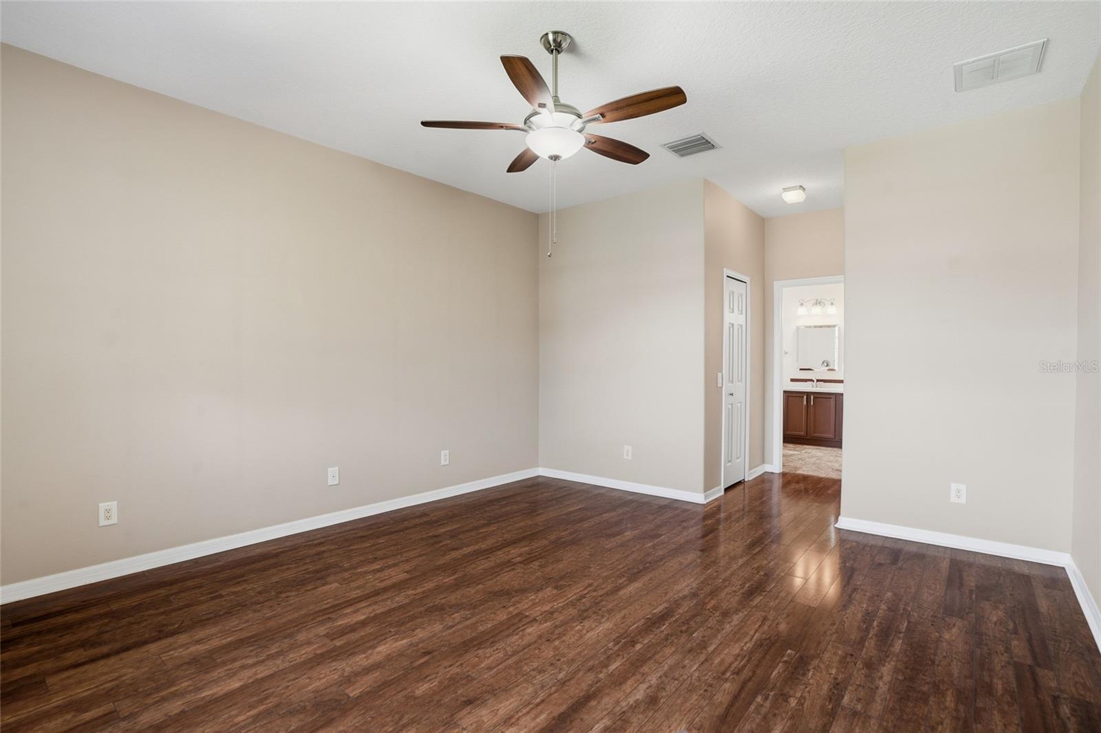 Image 22 of 43 For 29725 Cedar Waxwing Drive