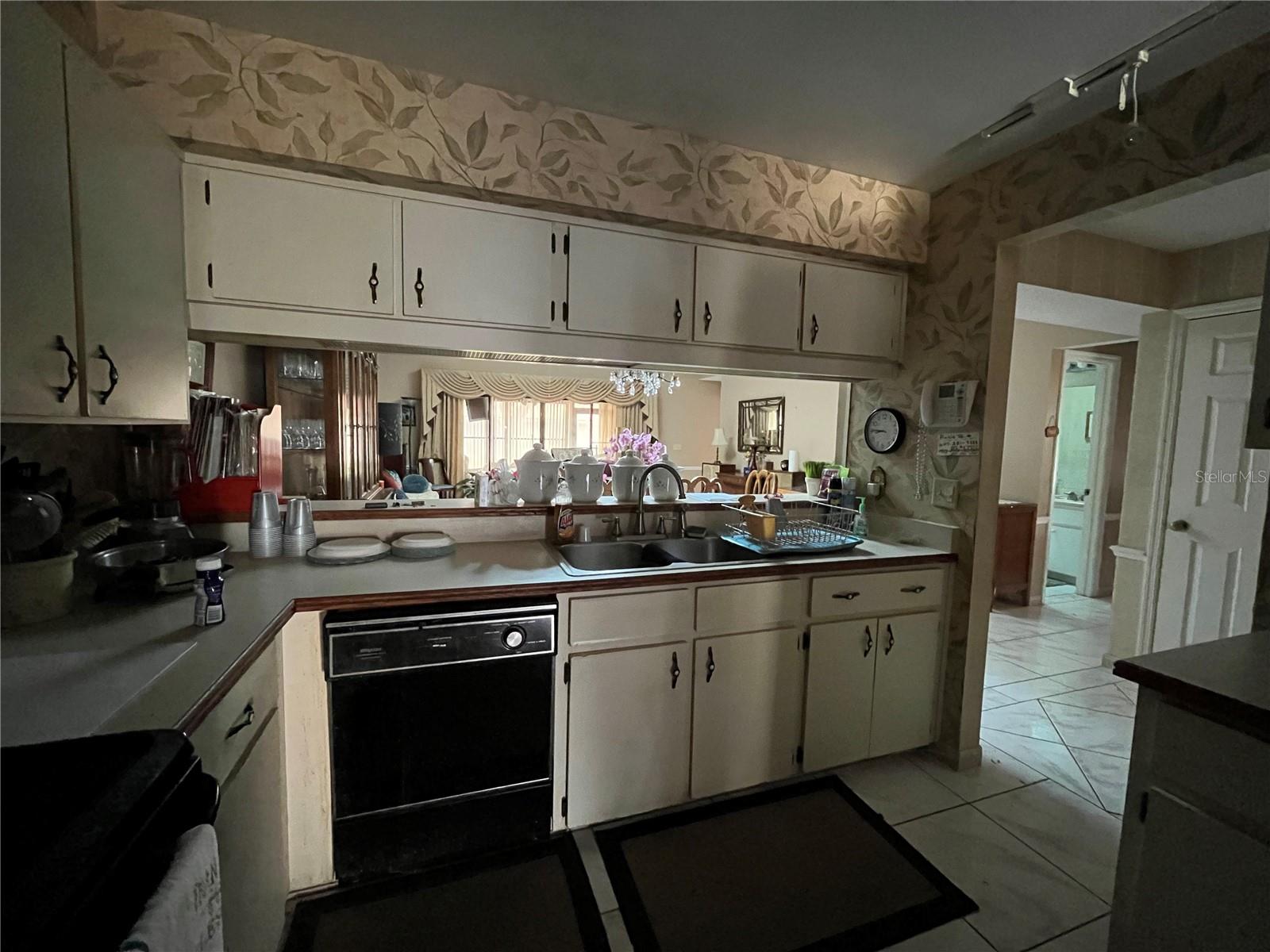 Image 11 of 47 For 8266 Ambrose Cove Way