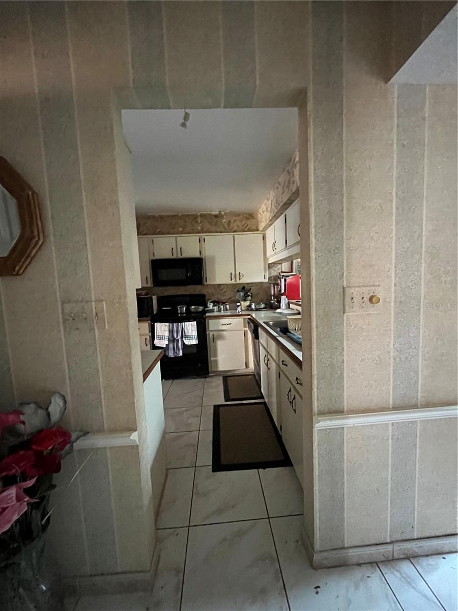 Image 5 of 47 For 8266 Ambrose Cove Way