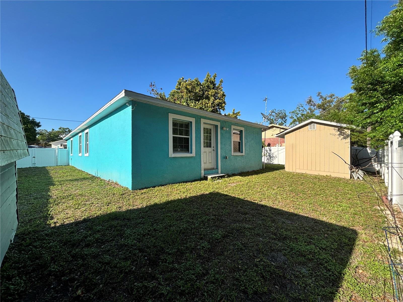 Image 25 of 32 For 2715 Bel Aire Circle