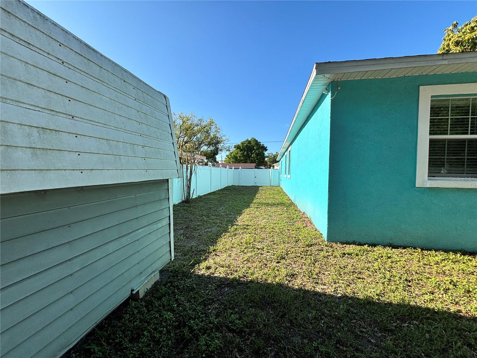 Image 27 of 32 For 2715 Bel Aire Circle