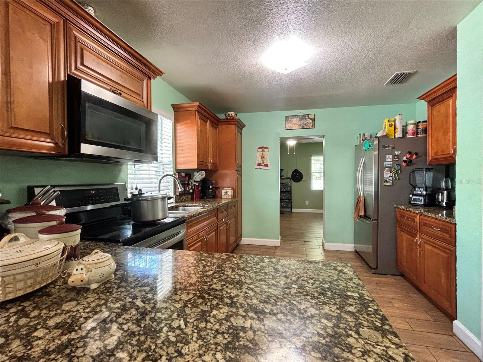 Image 30 of 32 For 2715 Bel Aire Circle