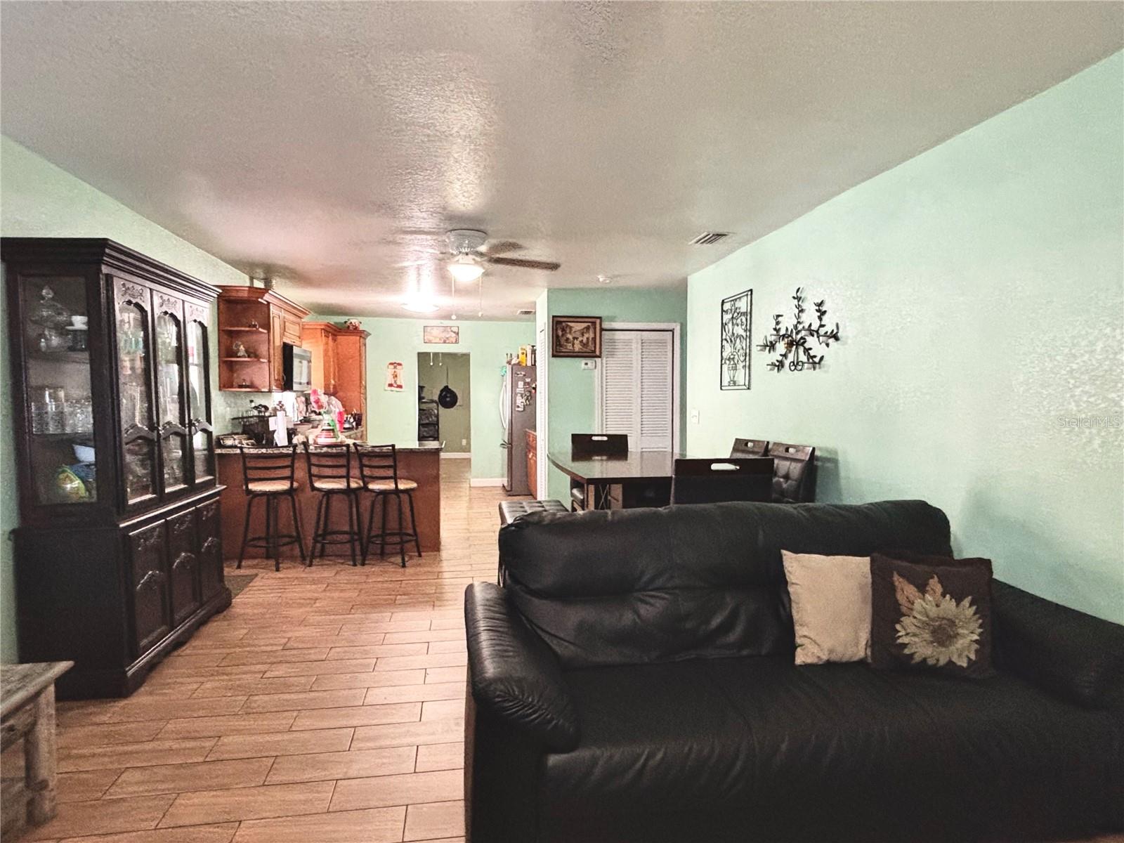 Image 5 of 32 For 2715 Bel Aire Circle