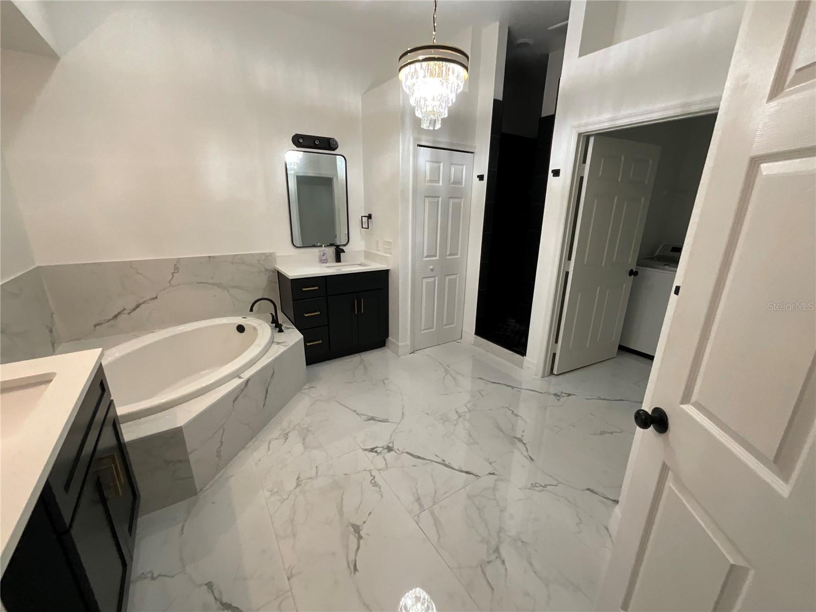 Image 13 of 23 For 515 Villa Treviso Court