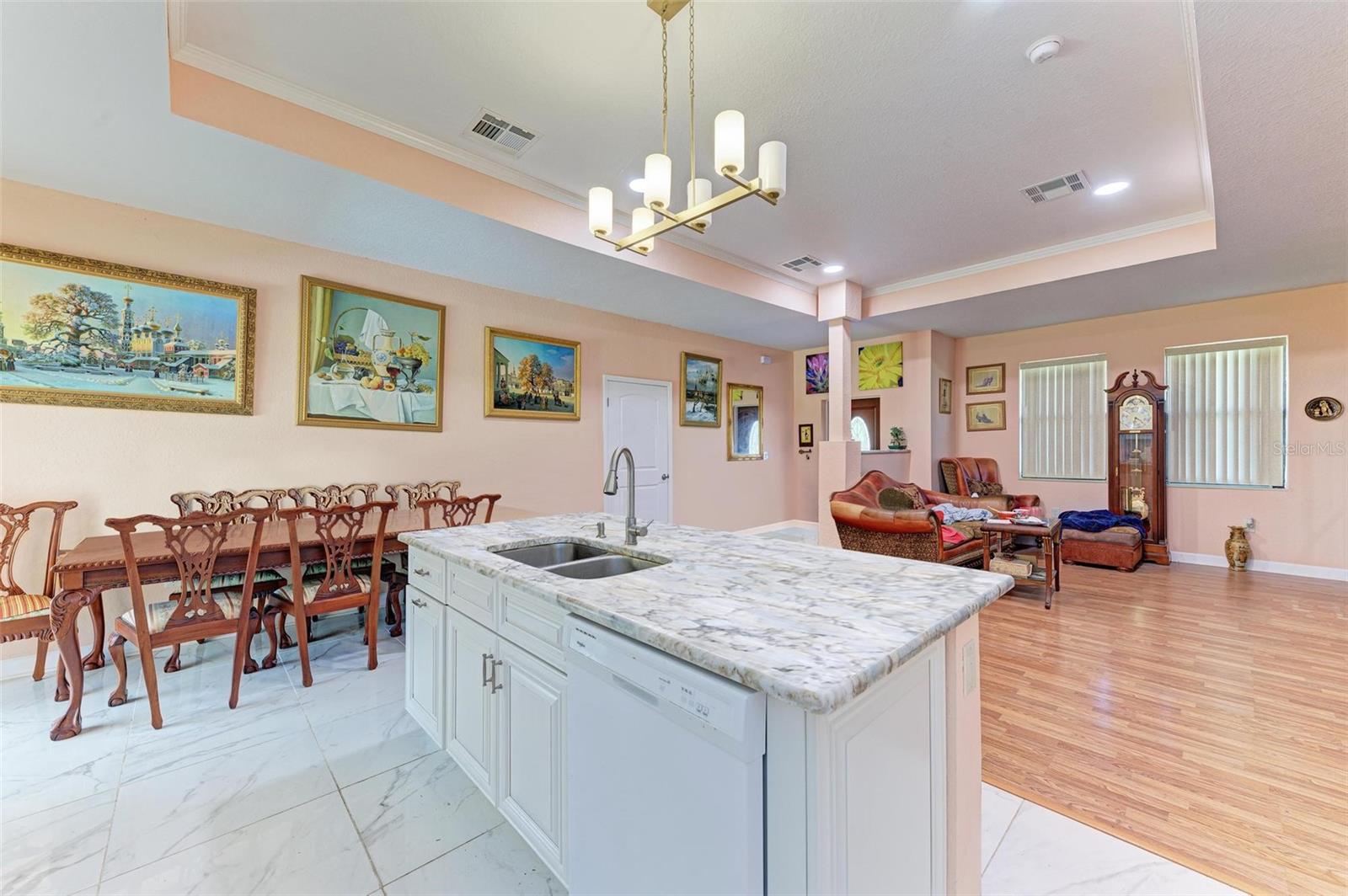 Image 5 of 100 For 397 Doniphan Drive