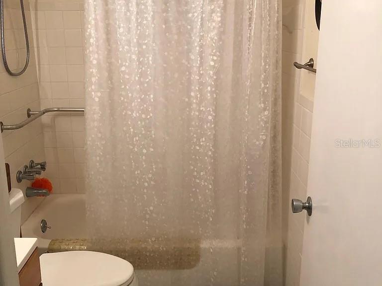 Image 17 of 23 For 2071 Australia Way W 29