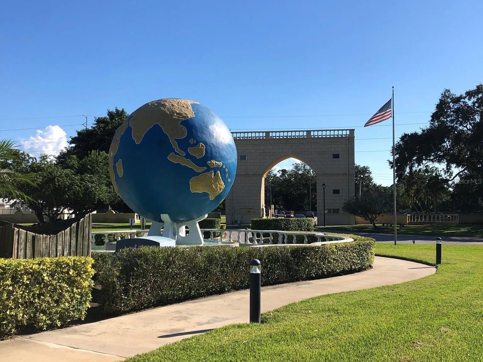 Image 22 of 23 For 2071 Australia Way W 29