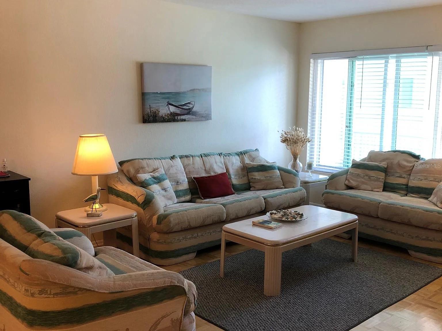 Image 3 of 23 For 2071 Australia Way W 29