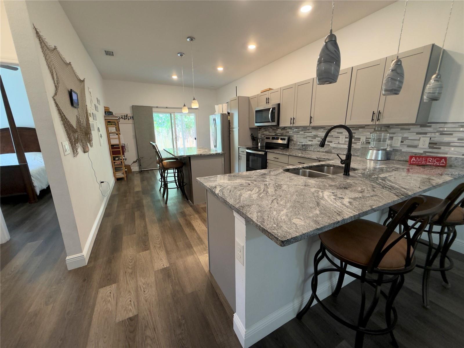 Image 6 of 22 For 3204 Mohawk Avenue