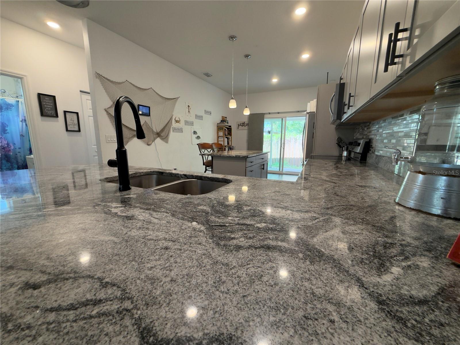 Image 7 of 22 For 3204 Mohawk Avenue