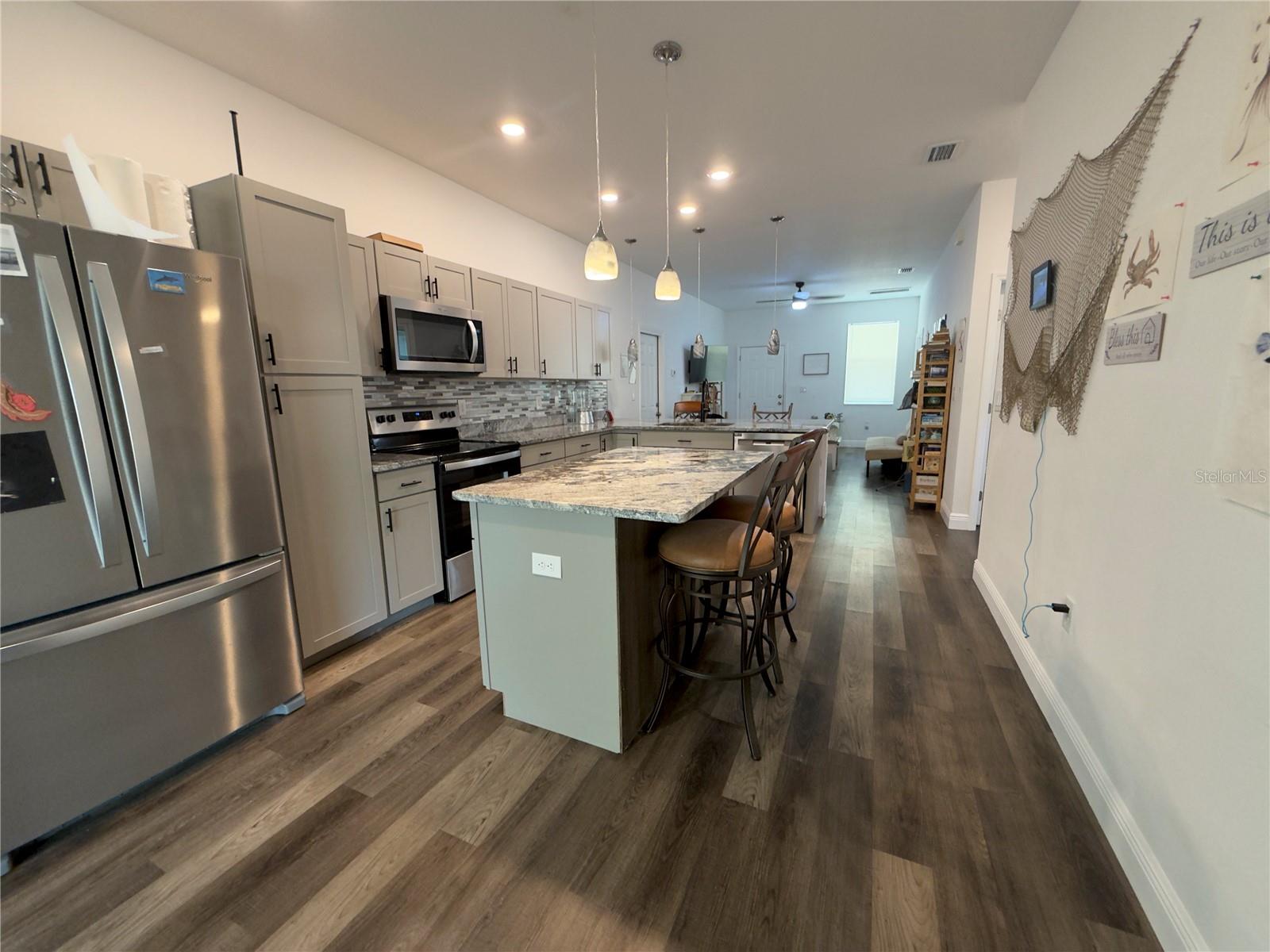 Image 8 of 22 For 3204 Mohawk Avenue