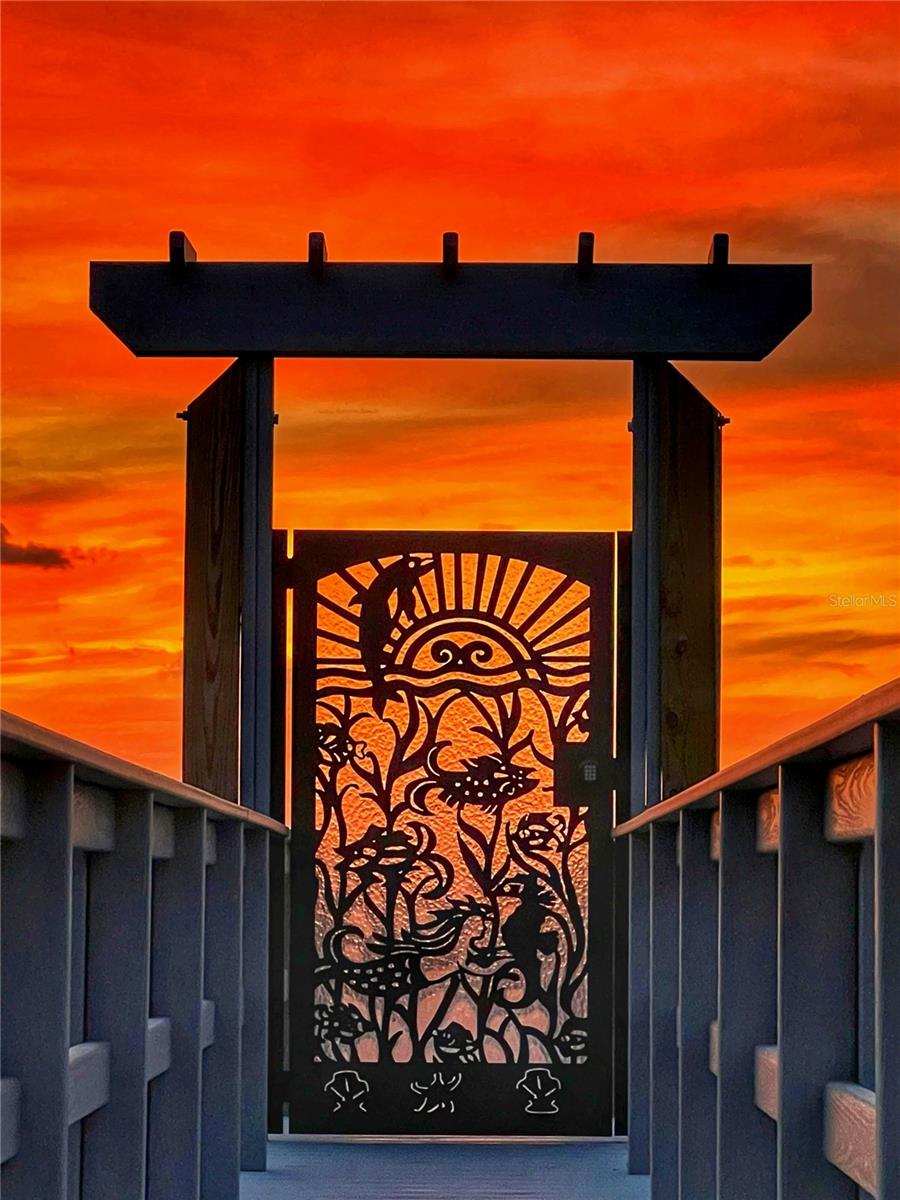 Image 20 of 81 For 1405 Bayshore Drive