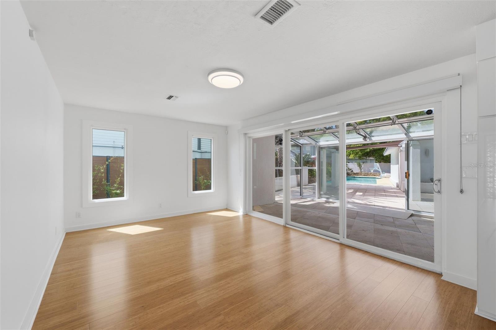 Image 53 of 81 For 1405 Bayshore Drive